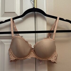 Victoria’s Secret Dream Angels Lined Demi Bra